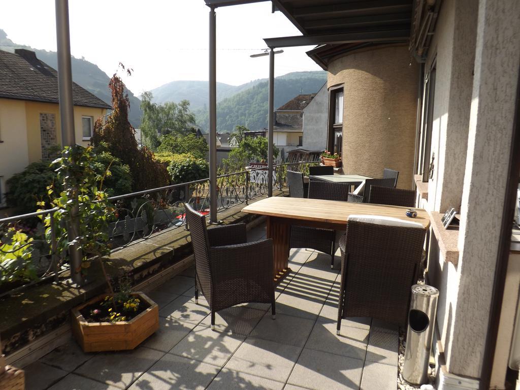 B&B Pension Winzerhaus Zell-Mosel Exterior foto
