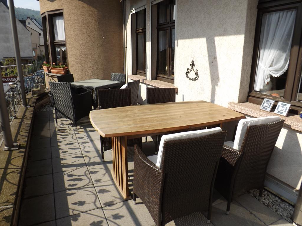 B&B Pension Winzerhaus Zell-Mosel Exterior foto