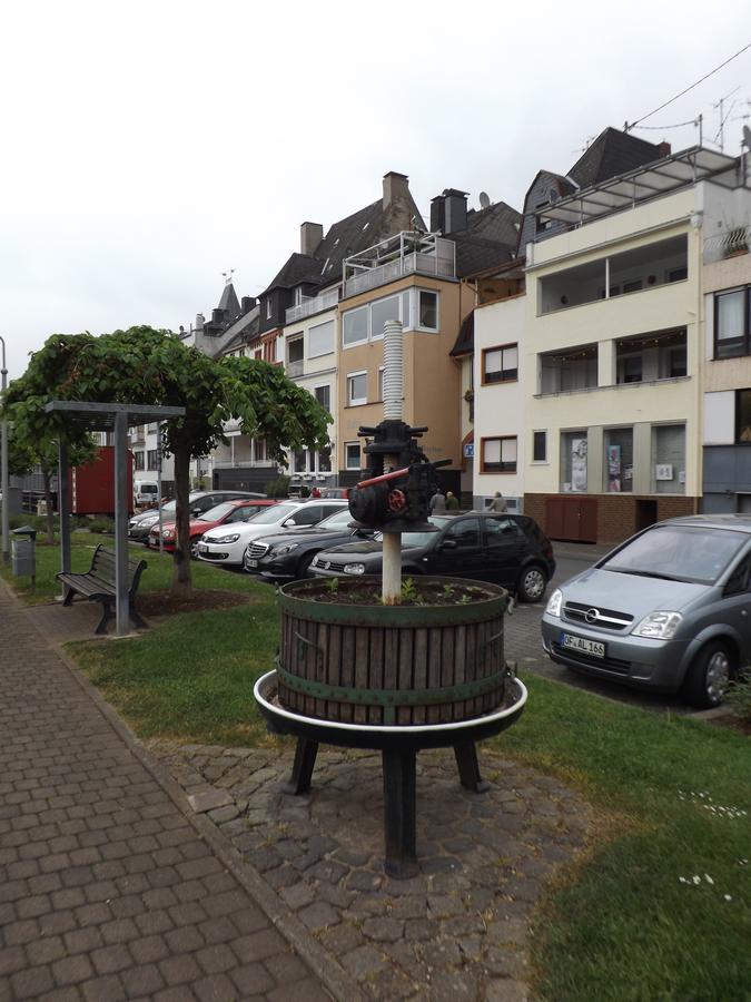 B&B Pension Winzerhaus Zell-Mosel Exterior foto